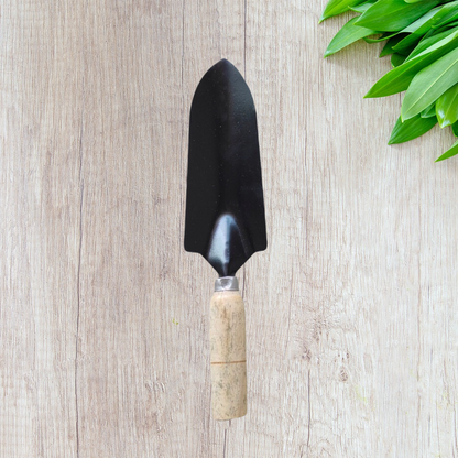 Transplanter with Wooden Handle - Essential Gardening Tool